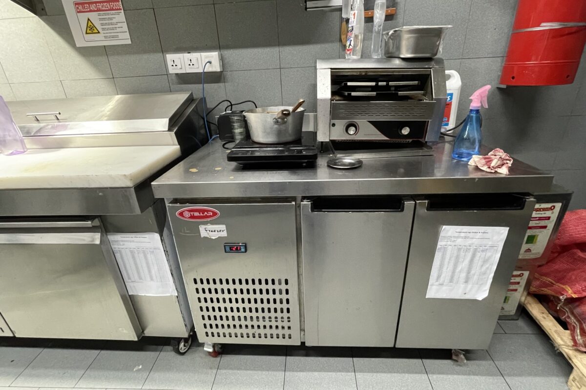 uncounter chiller + conveyor toaster